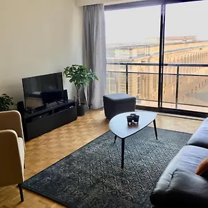 https://rustig-appartement-met-zeezicht-dicht-bij-het-centrum.bruges-hotels.info