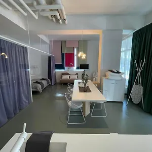 https://main-station-design-loft-style-apartment.innsbruckaustriahotels.com